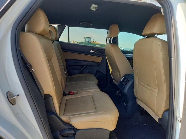 2020 VOLKSWAGEN ATLAS CROSS SPORT 4Motion SE