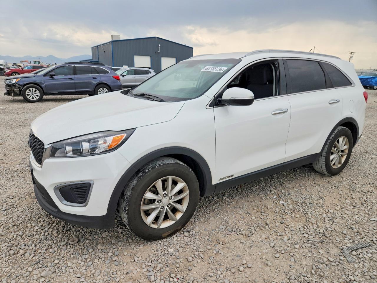 2016 KIA SORENTO L / LX