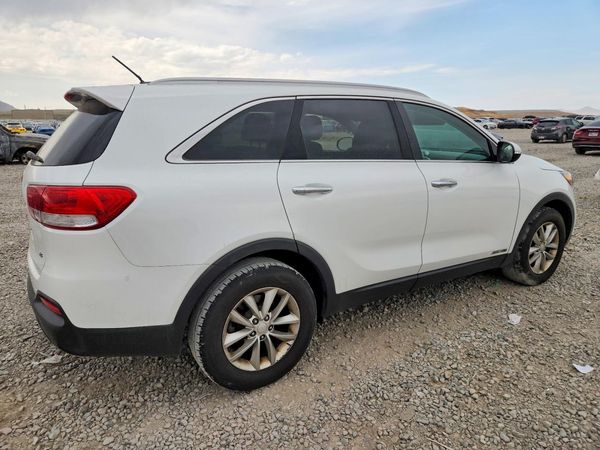 2016 KIA SORENTO L / LX