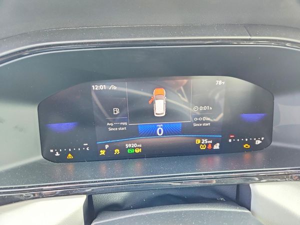 2025 VOLKSWAGEN TAOS 4Motion S