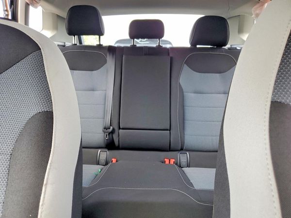 2025 VOLKSWAGEN TAOS 4Motion S