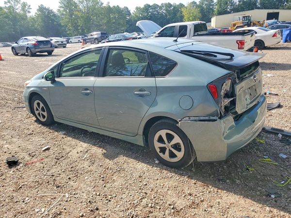 2015 TOYOTA PRIUS
