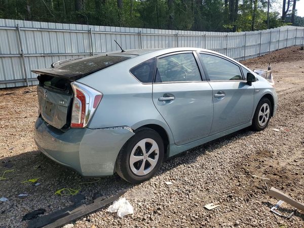 2015 TOYOTA PRIUS