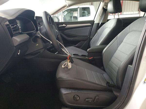 2025 VOLKSWAGEN JETTA SE