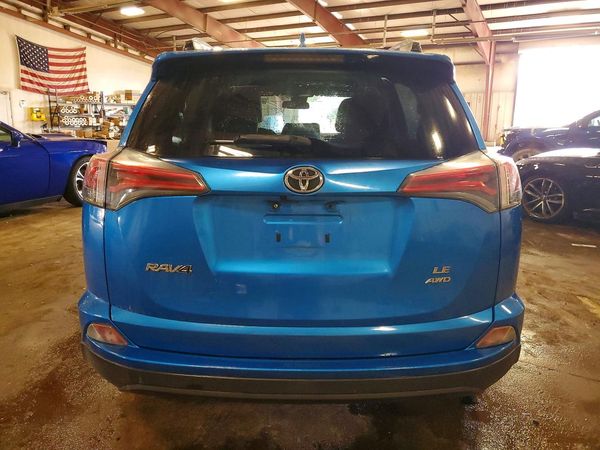 2017 TOYOTA RAV4 LE