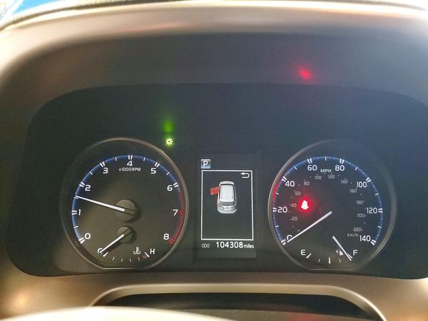 2017 TOYOTA RAV4 LE