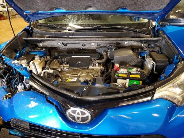 2017 TOYOTA RAV4 LE