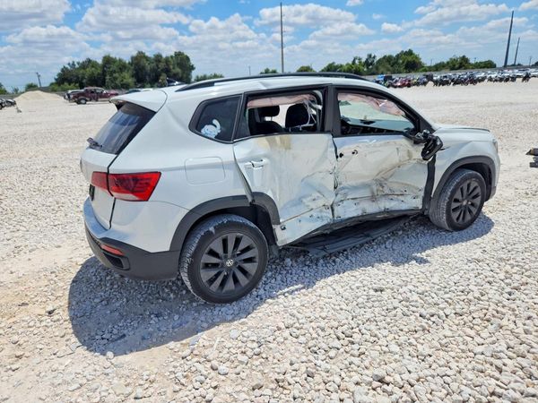 2023 VOLKSWAGEN TAOS