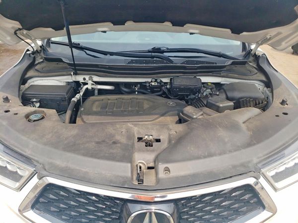 2020 ACURA MDX SH-AWD TECH 7P — Engine bay