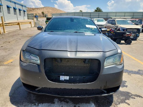 2016 CHRYSLER 300