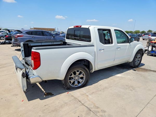 2019 NISSAN FRONTIER