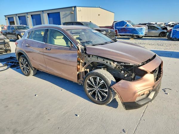 2018 INFINITI QX30