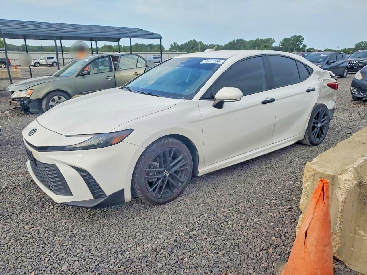2025 TOYOTA CAMRY