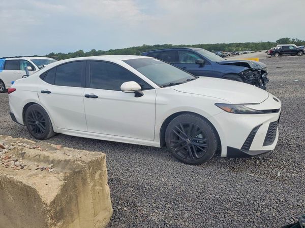 2025 TOYOTA CAMRY