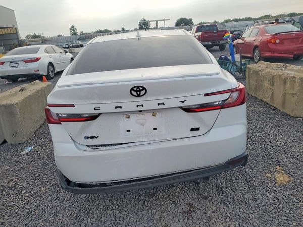 2025 TOYOTA CAMRY