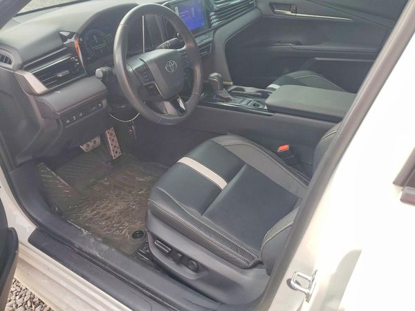 2025 TOYOTA CAMRY