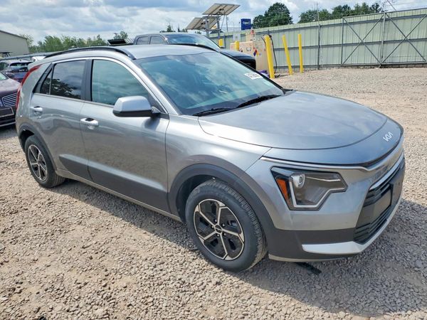 2025 KIA NIRO
