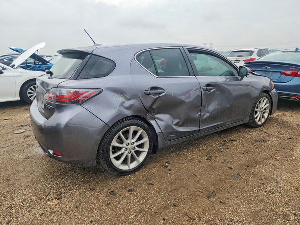 2013 LEXUS CT 200h