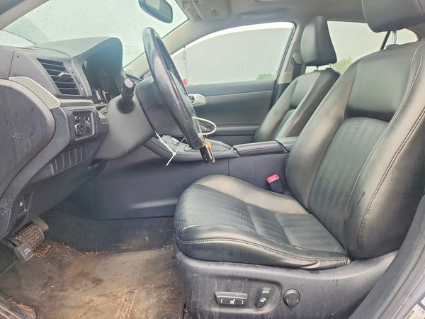 2013 LEXUS CT 200h