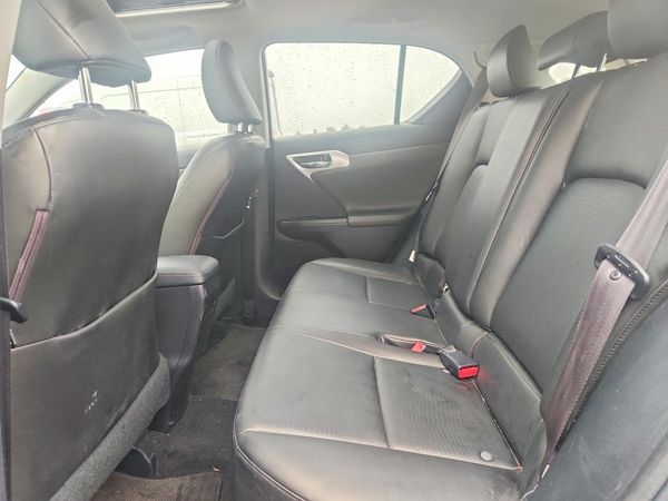 2013 LEXUS CT 200h