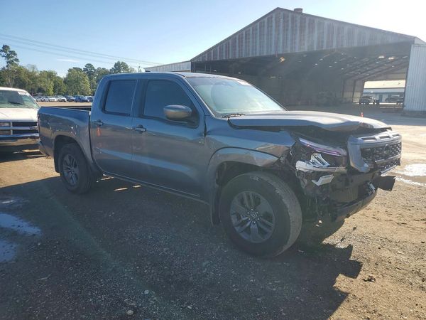 2025 NISSAN FRONTIER