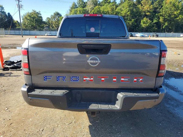 2025 NISSAN FRONTIER