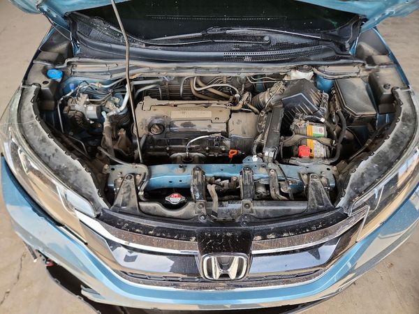2015 HONDA CRV EX — Engine bay