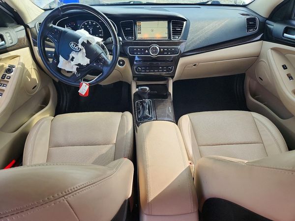 2015 KIA CADENZA