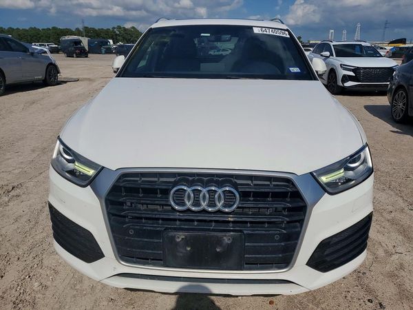 2018 AUDI Q3