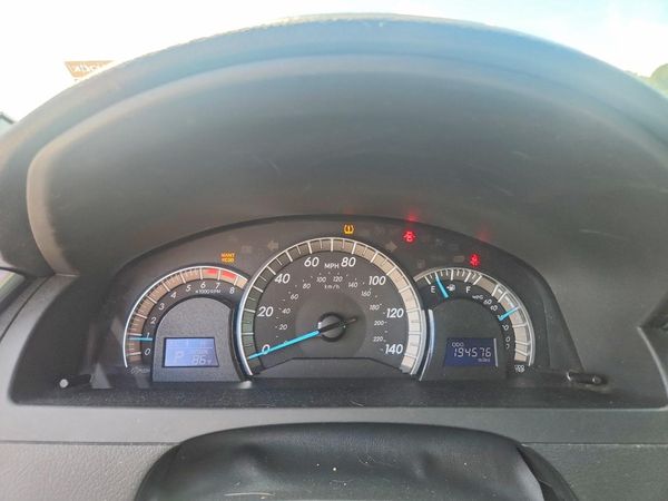 2012 TOYOTA CAMRY