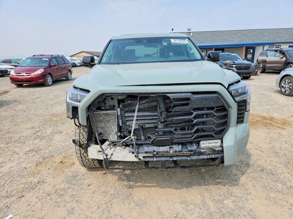 2024 TOYOTA TUNDRA Others