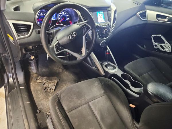 2013 HYUNDAI VELOSTER