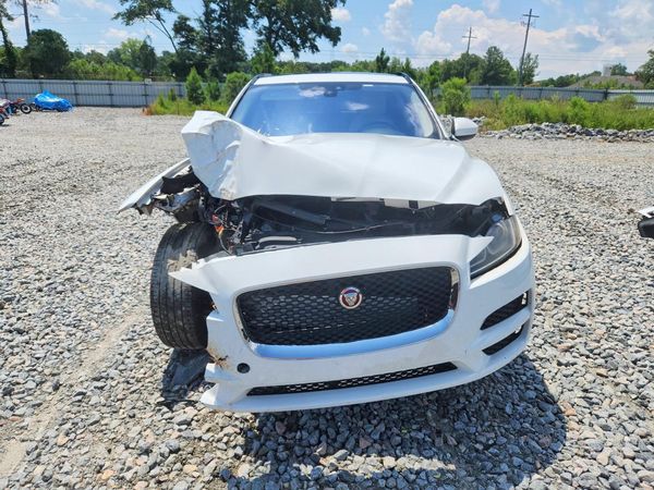 2017 JAGUAR F-PACE Premium