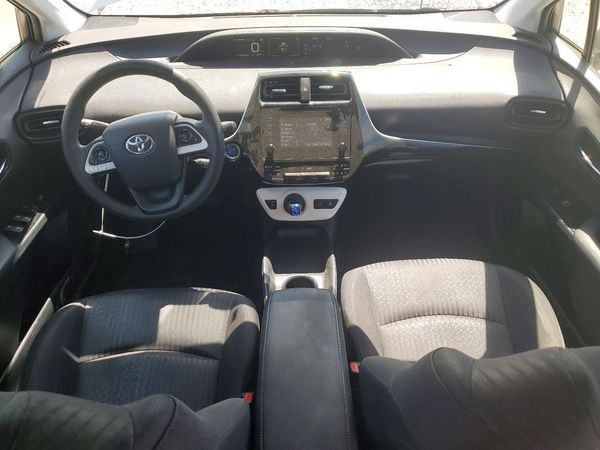 2016 TOYOTA PRIUS One/Two
