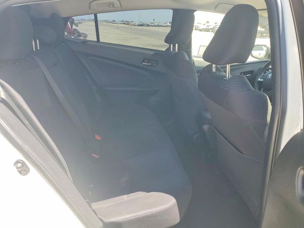 2016 TOYOTA PRIUS One/Two