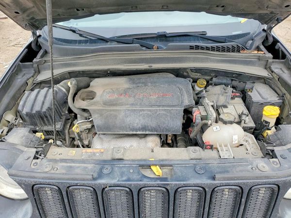 2017 JEEP RENEGADE LATITUDE 4X4
