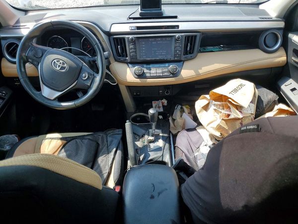 2016 TOYOTA RAV4 XLE (M Grade)