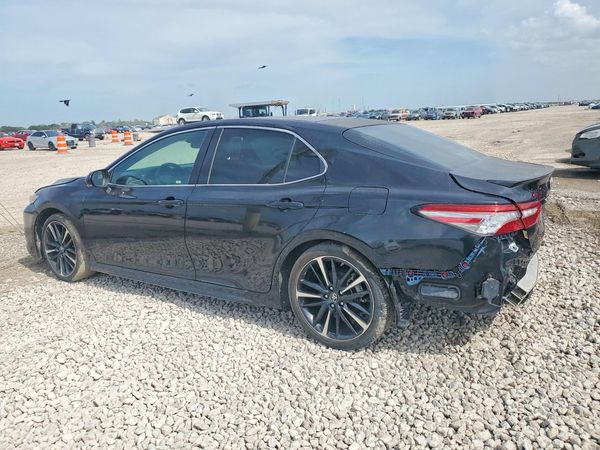 2018 TOYOTA CAMRY XSE