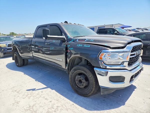 2022 RAM 3500 Tradesman
