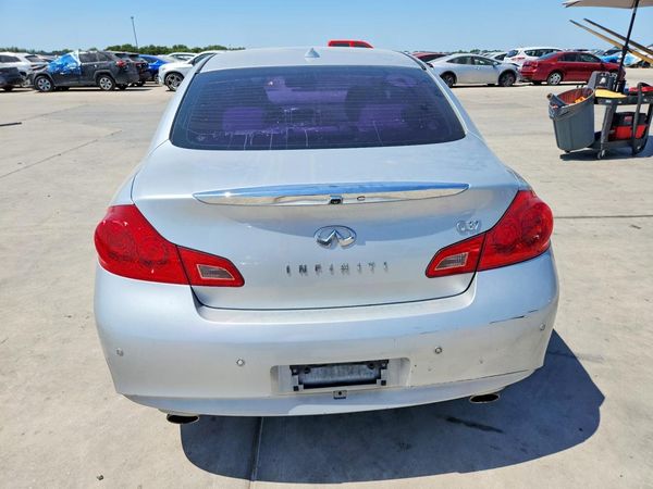 2012 INFINITI G37
