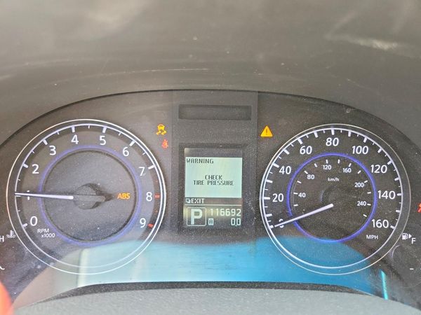 2012 INFINITI G37