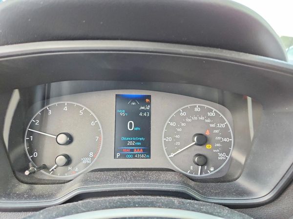 2024 TOYOTA COROLLA