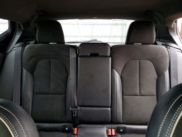 2020 VOLVO XC40 R-Design