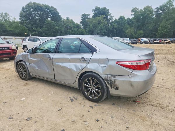 2015 TOYOTA CAMRY