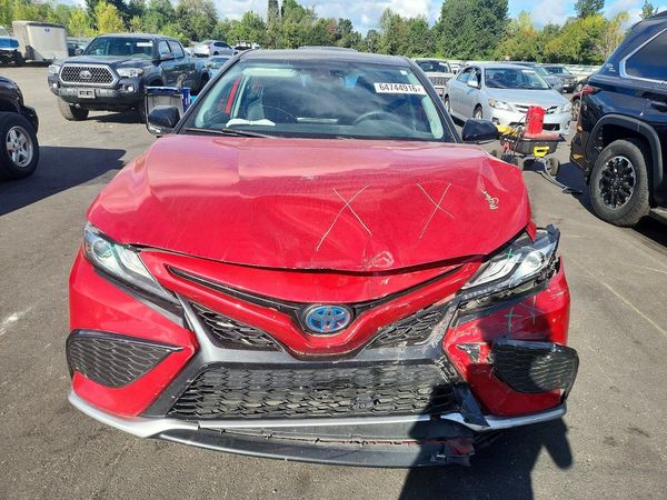2021 TOYOTA CAMRY XSE
