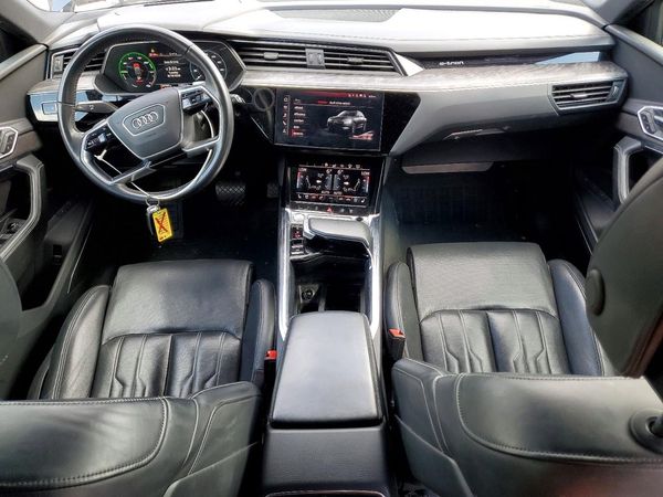 2019 AUDI E-TRON e-tron quattro Prestige