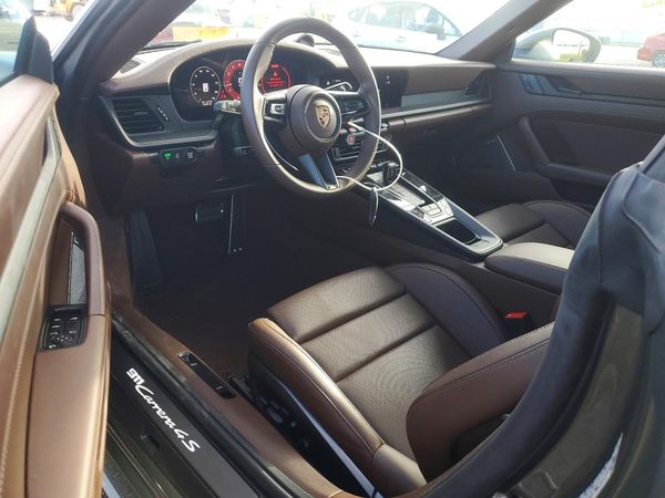2026 PORSCHE 911