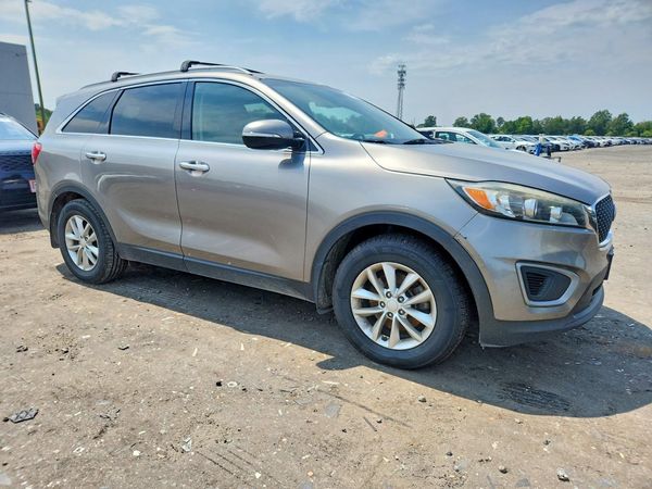 2017 KIA SORENTO L, LX
