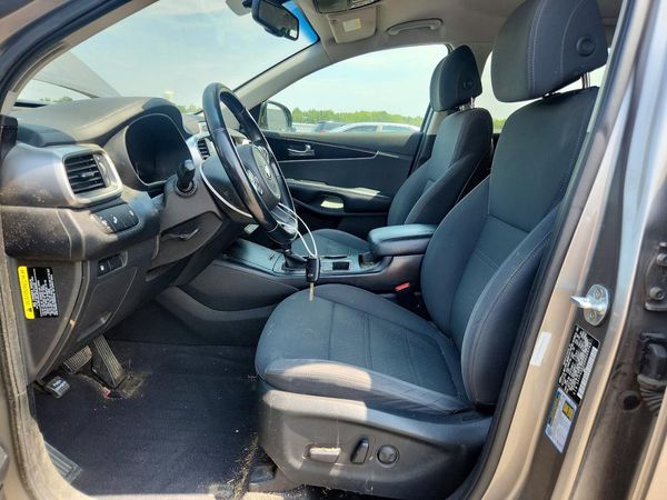 2017 KIA SORENTO L, LX