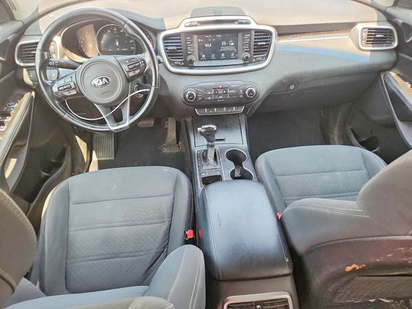 2017 KIA SORENTO L, LX